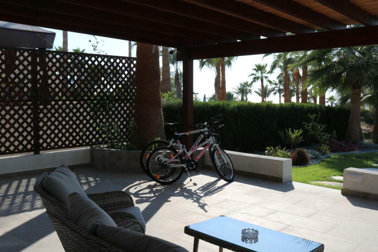 Yulya Villa By Taimoura Paphos Exterior photo